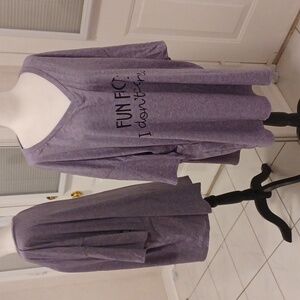 4/$80 Purple V-Neck Graphic Tee - Size 5XL (US22)